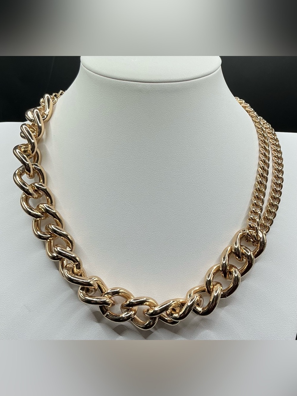 EXPRESS GOLD TONE CHUNKY OFFSET CHAIN LINK NECKLACE